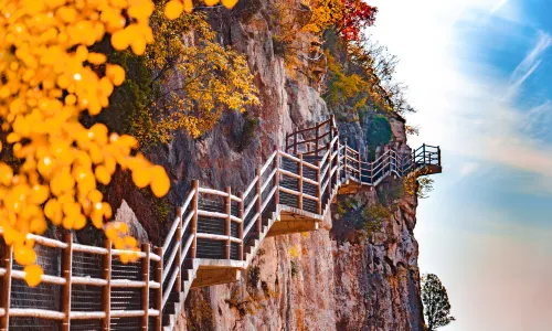 Qingtong Mountain Grand Canyon