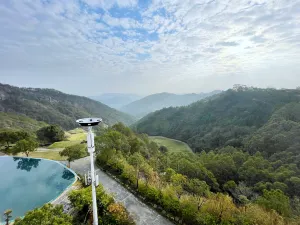 Luhu Hot Spring Hotel