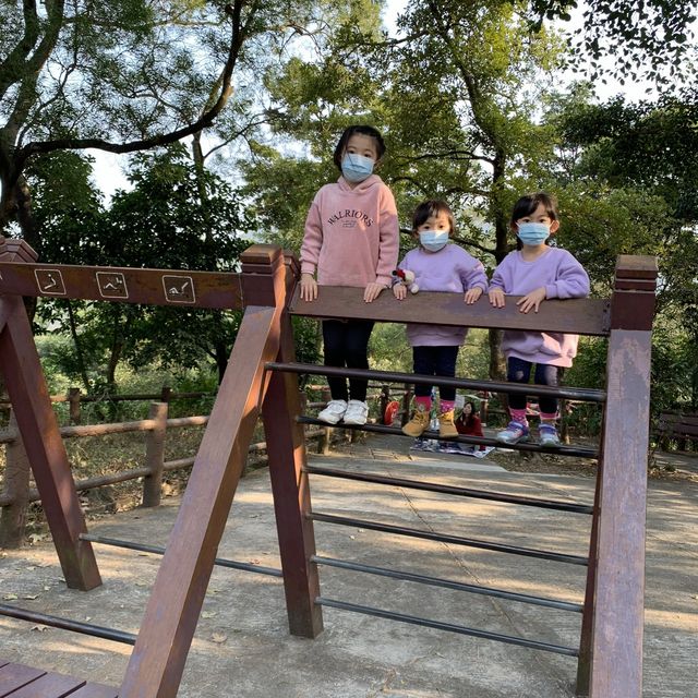 彤彤昕昕第二次行山挑戰成功