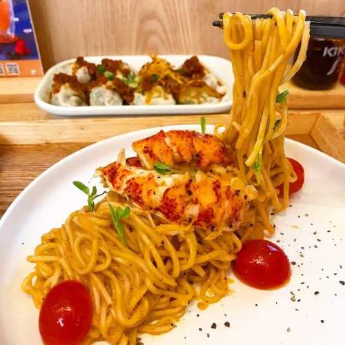 KiKi Noodle Bar