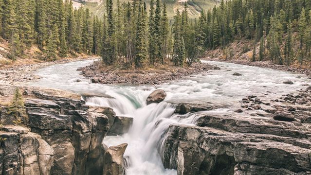 Sunwapta Falls and Canyon