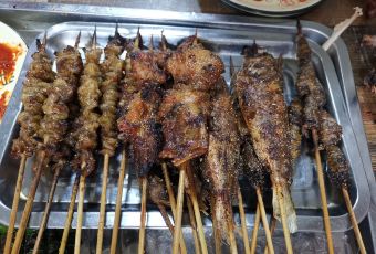 黄二烧烤小天鲜串吧(学院路店) User Photo