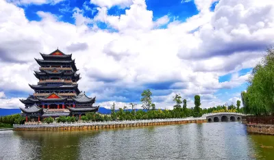 Qing Hua Hai Guan Fang Garden Hotel