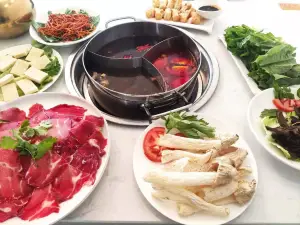若尔盖云途牧场酒店·三汁牦牛汤锅