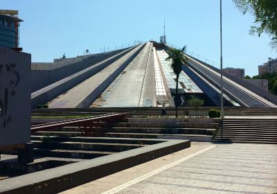 Tirana e Re Piramida