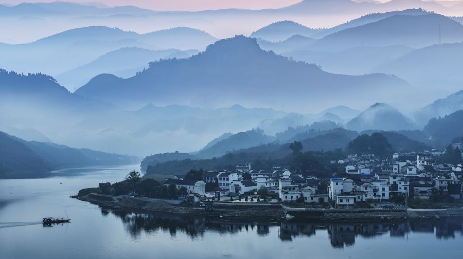 新安江山水畫廊+徽州古城一日遊暢遊山水畫卷，品味古城風情 