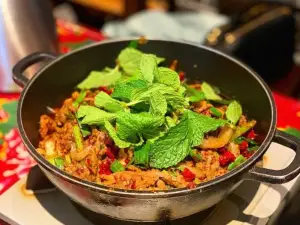 毛辣果蝦酸牛肉火鍋(甲秀樓店)