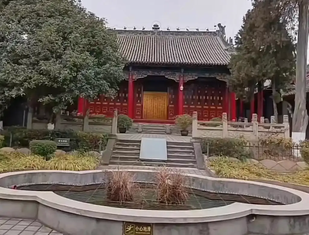 Hotels near Xunyang Museum