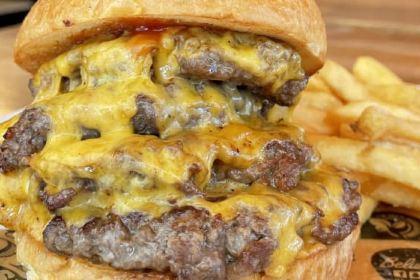 Belushi's Paris Canal