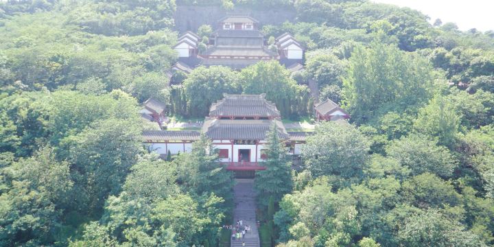 Chenshou Wanjuan Tower