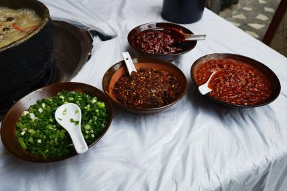 Cuihua Stone Pot Restaurant with Local features