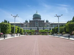 푸트라 광장
