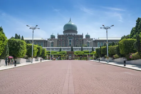 Putra Square