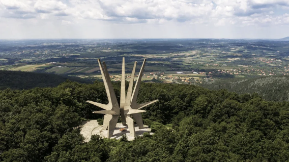 Spomenik palim borcima Kosmajskog odreda - Iskra slobode