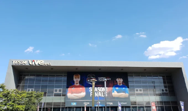 YES 24 Live Hall