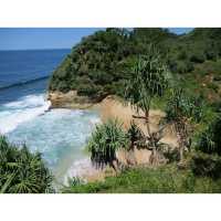 Peaceful Pringjono Beach