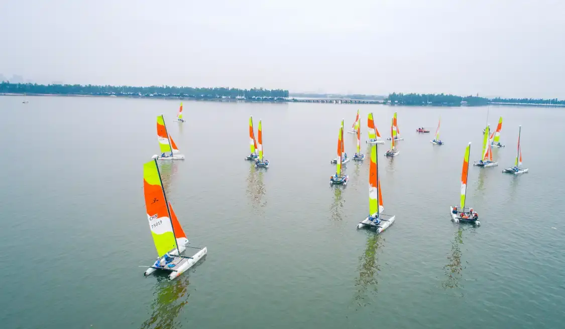Hotels near East Lake Sailing Park