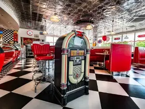 Big Moe's Diner