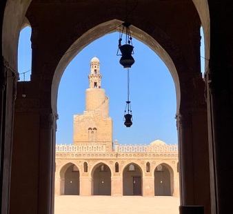 非常出色的建筑瑰宝。开罗第三大清真寺。有一个小的历史展览。有