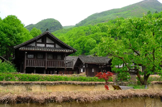 2-звездочные отели в г. Цзуньи