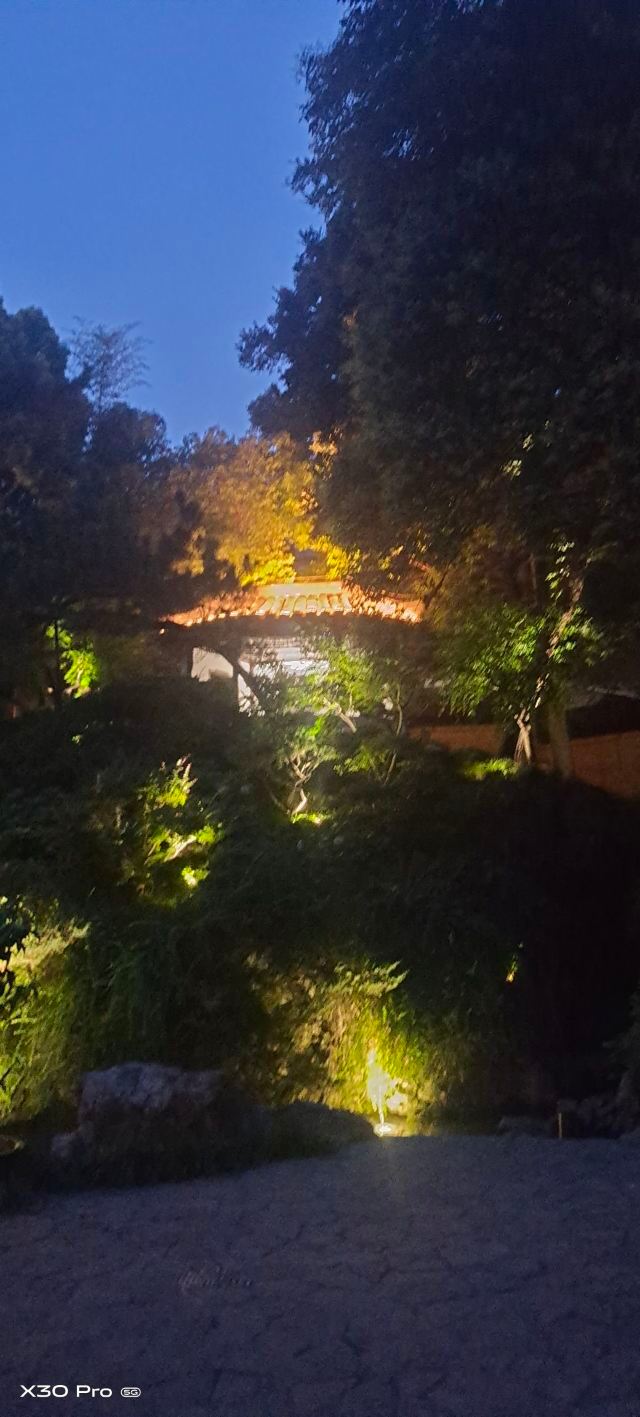 瞻園