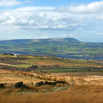 Hotels near Blackburn Old Cemetery