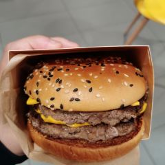 McDonald's (yueyanghuarongchengshiguangchang) User Photo