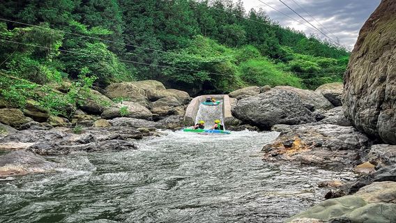 Wawu Mountain Rafting