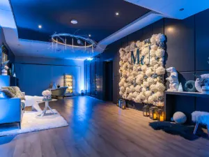MET Rooftop Lounge - Hotel Metropole