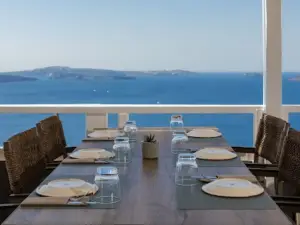 Top 11 Restaurants for Views & Experiences in Santorini
