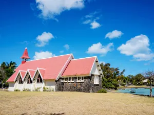 Notre-Dame Auxiliatrice de Cap Malheureux