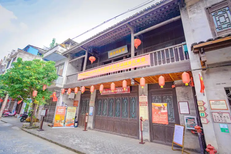 Hotels near Ho Chi Minh Exhibition Hall
