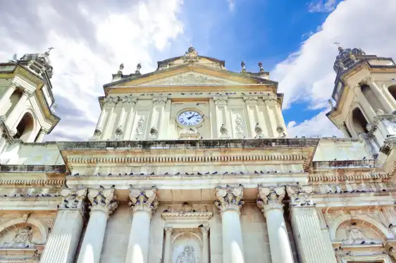 Hotel berhampiran Catedral Metropolitana de Santiago de Guatemala