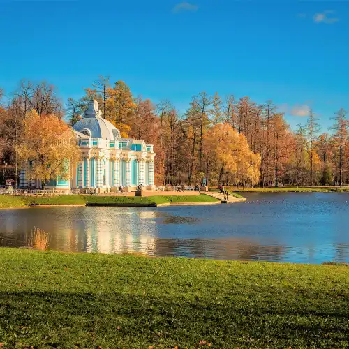 Popular Fall Viewing Attractions in Saint Petersburg