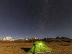 巴塘的熱門夜間人氣景點