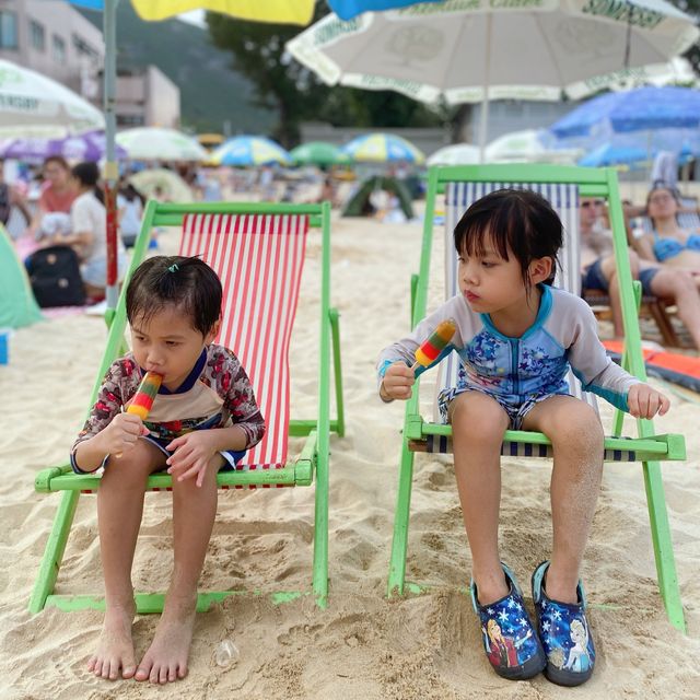 夏天當然要去沙灘玩水啦