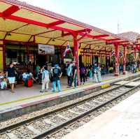 สถานีรถไฟหัวหิน สถานีที่สวยที่สุดในไทย