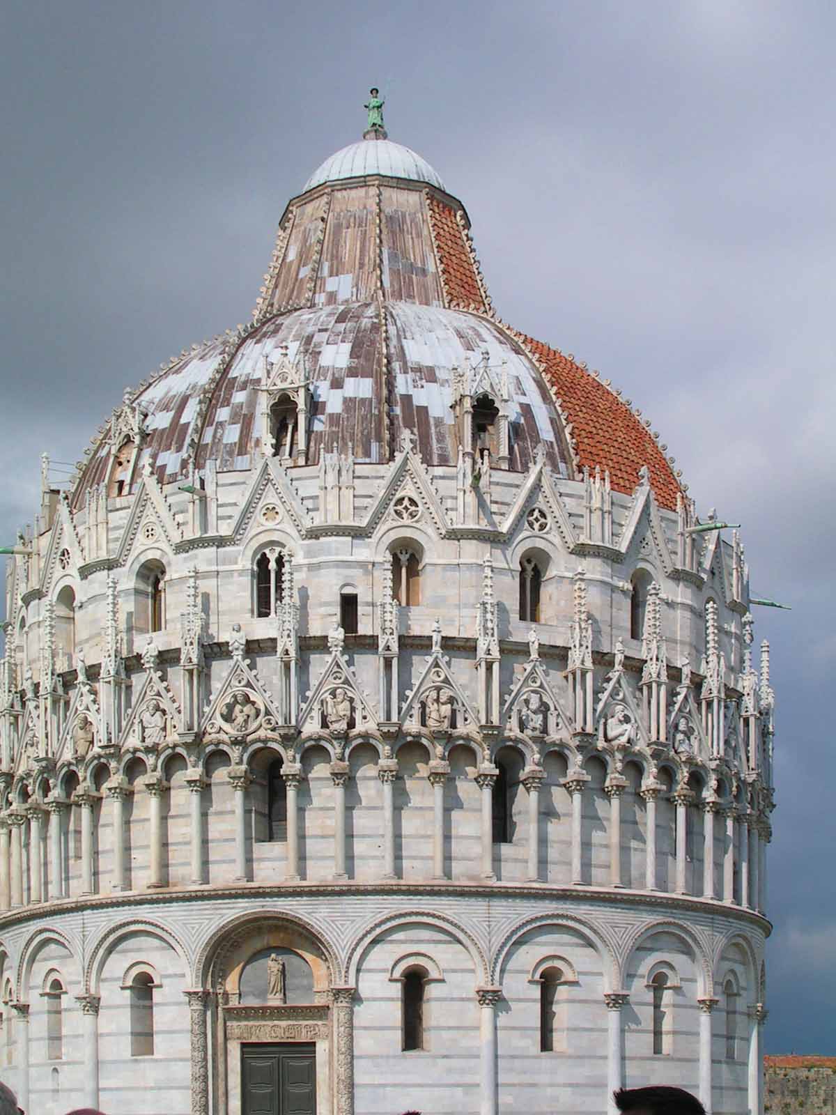 ピサ 洗礼堂 バッティステロ 評判 案内 トリップドットコム