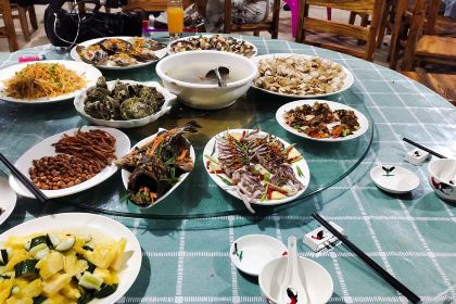 泊爱渔家海鲜餐厅