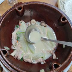 DE BAN ZHUANG YUAN CAO TANG CAN TING 여행 사진