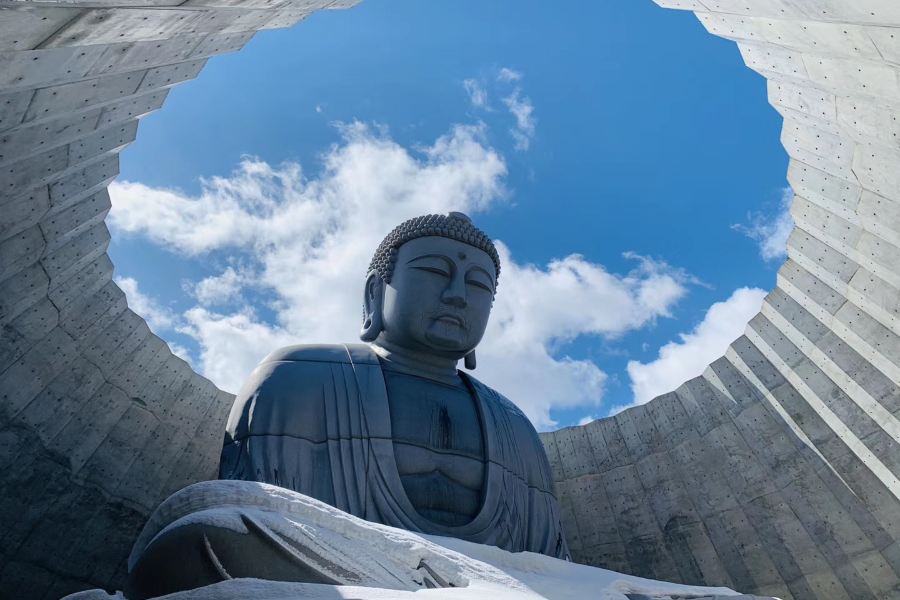 頭大佛