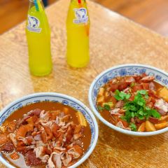 MENKUANGHUTONGBAINIANLUZHU User Photo