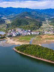 Tongji Lake