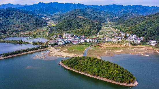 Tongji Lake