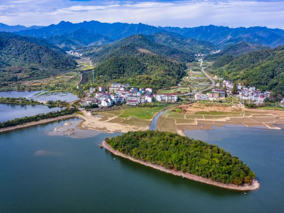 Tongji Lake