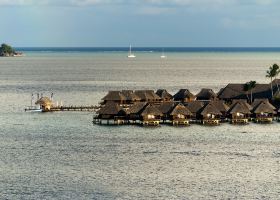 Flüge mit Air Dolomiti nach Papeete (Tahiti)