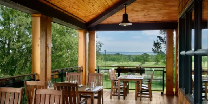 Ironstone Grill at the Marshes