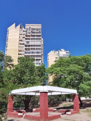 Plaza Dr. Roberto Cisneros