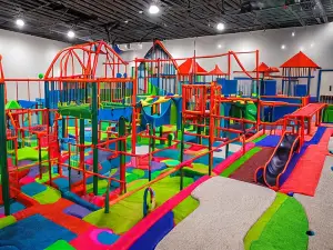 Treehouse Indoor Playground - Red Deer