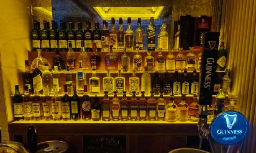 SU LOUNGE 30